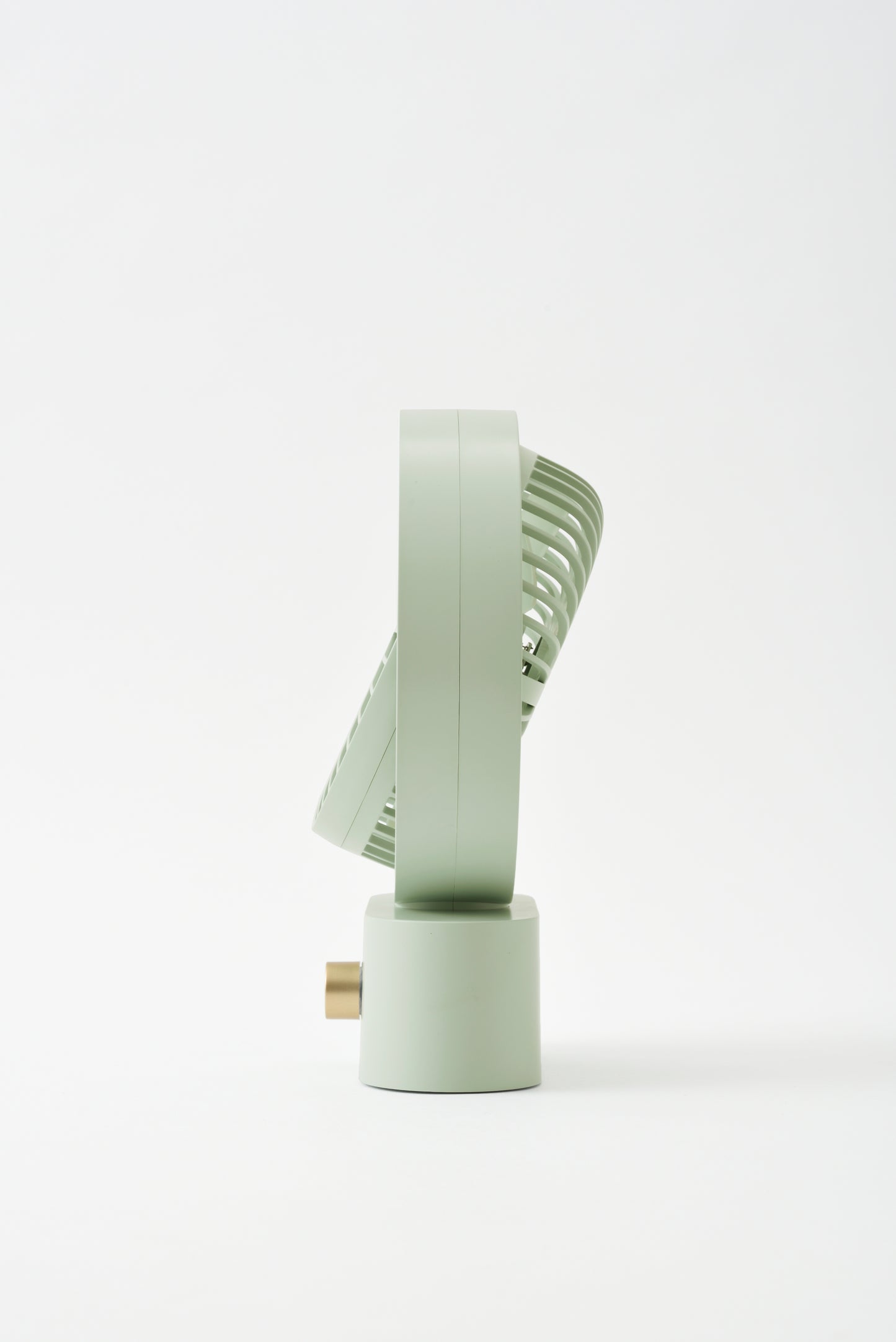 Ventilador portátil oscilante