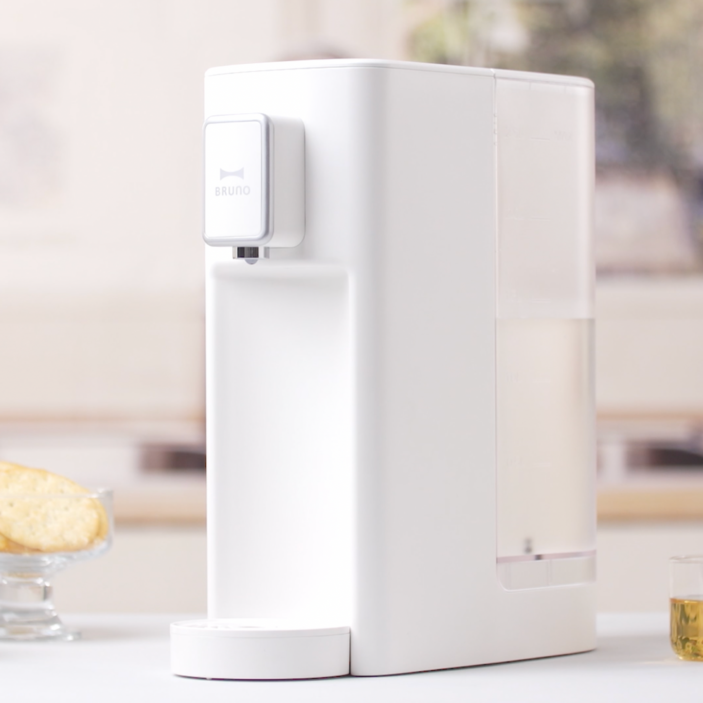 Hot Water Dispenser in White