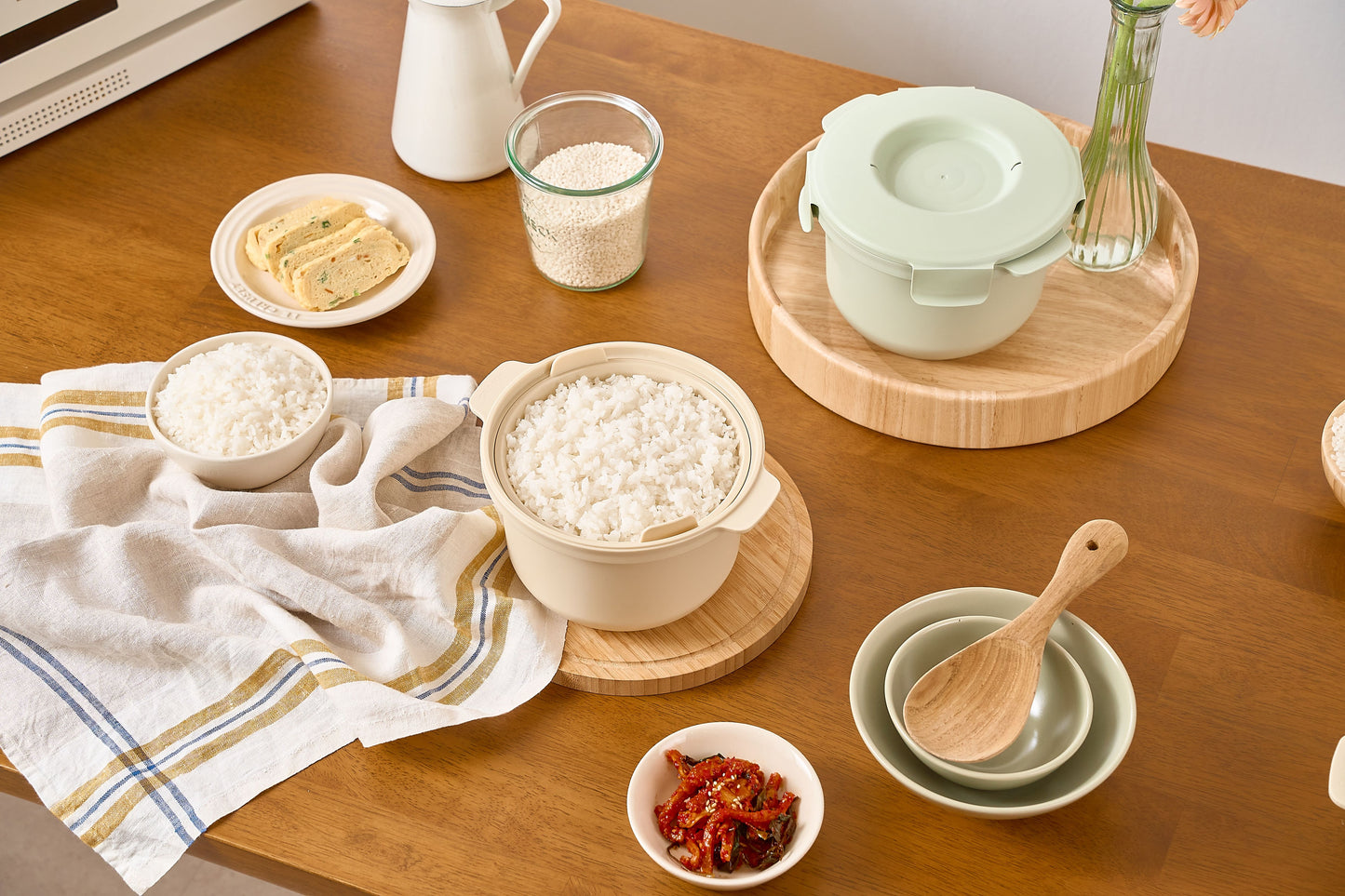 Low Calorie Microwavable Rice Cooker in Cream