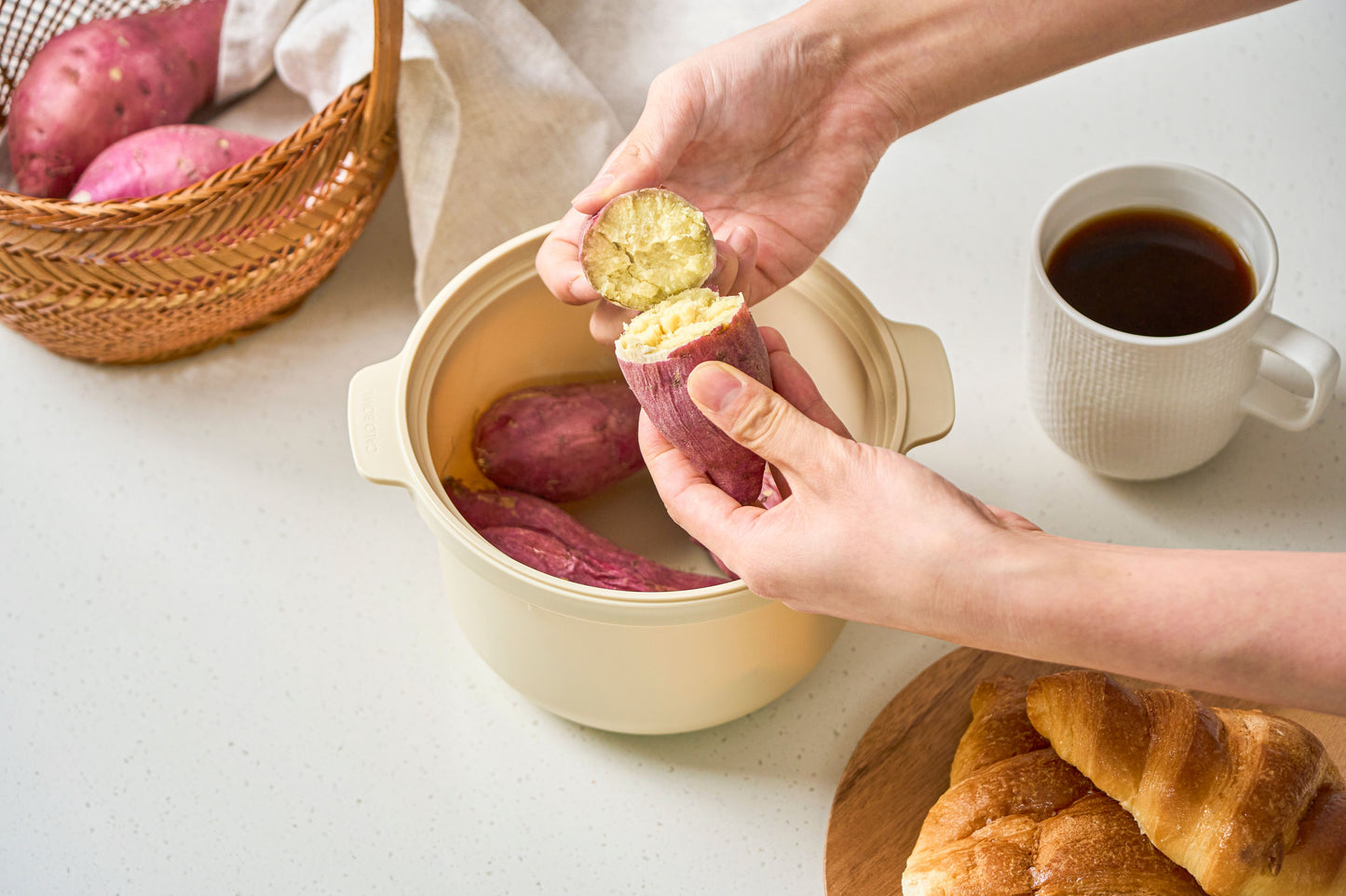 Low Calorie Microwavable Rice Cooker in Cream