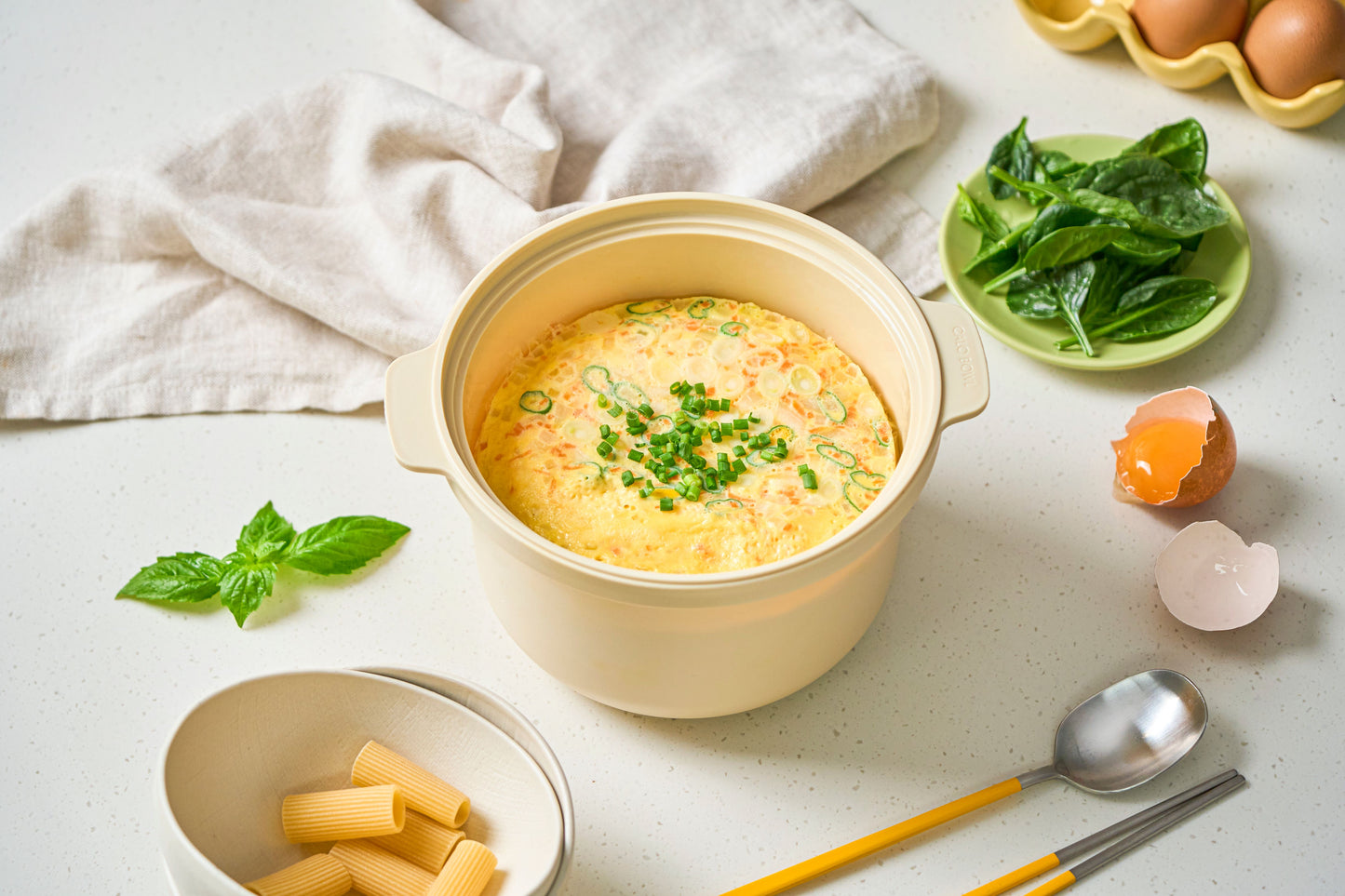 Low Calorie Microwavable Rice Cooker in Cream