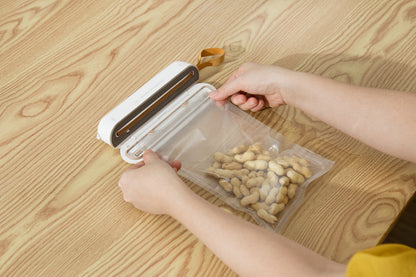 Handy Vacuum Sealer