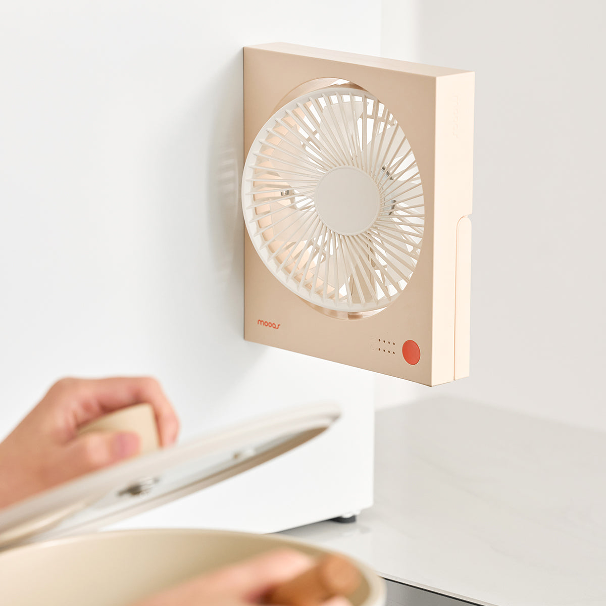 Magnet Square Cordless Desk Fan