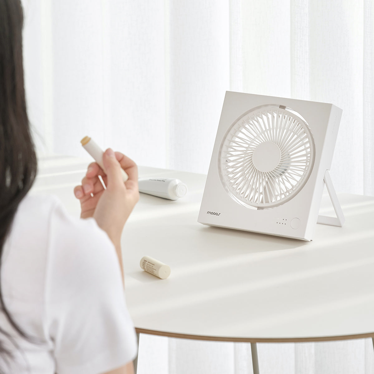Magnet Square Cordless Desk Fan