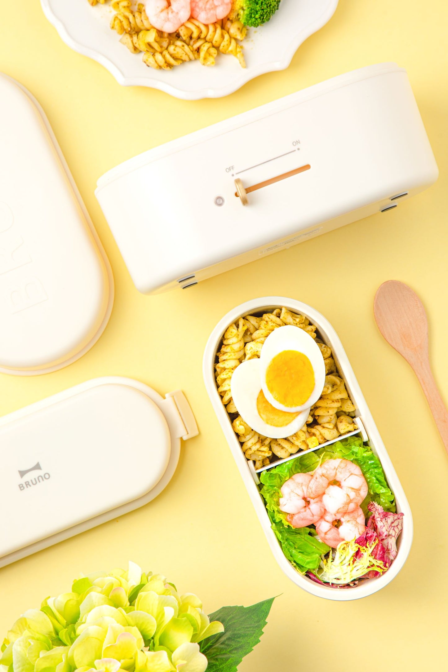 Lunchbox Warmer in Cream White