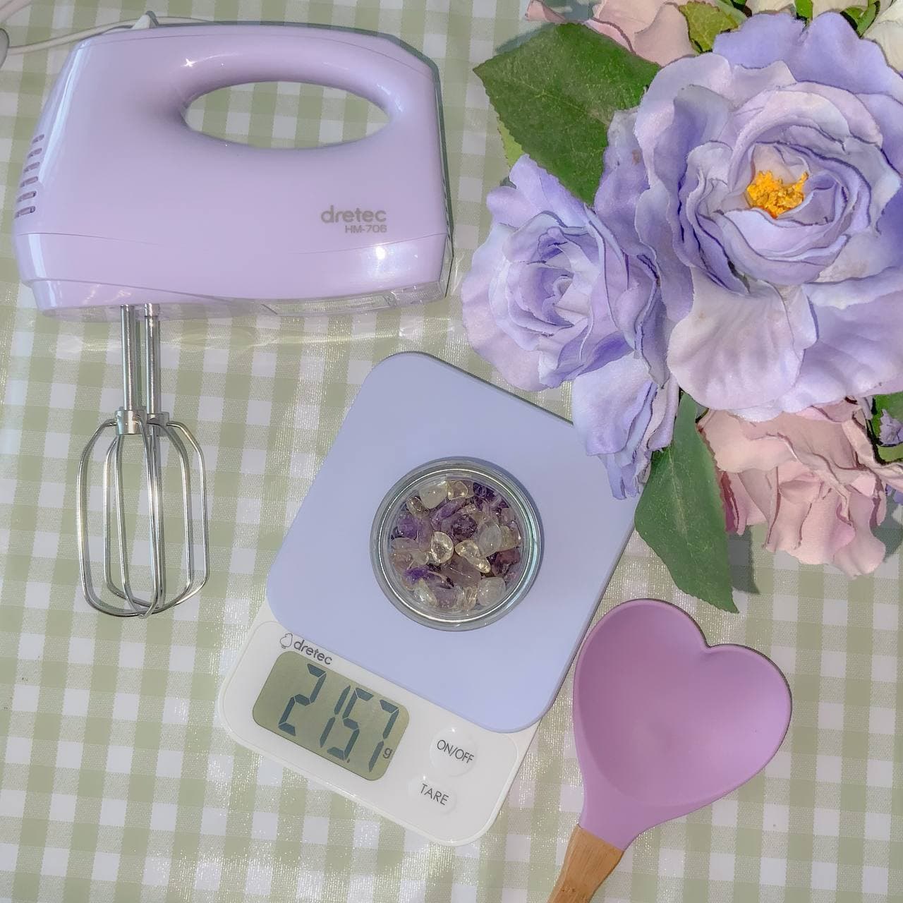 Precision Digital Scale (0.1g-2kg) in Lavender